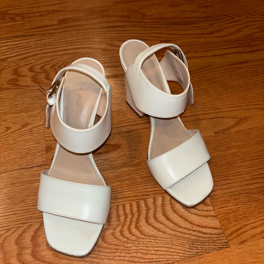 Stuart Weizman White Sandal Size 9 - image 1